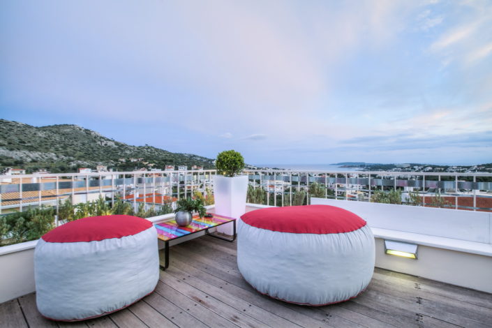 Terrace BestStay Vouliagmeni Seaview Suite